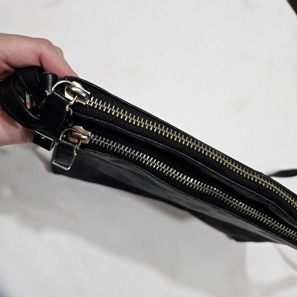 Margot Neutral Classic Staple Black‎ Leather Crossbody Bag Timeless minimalist - Picture 4 of 8